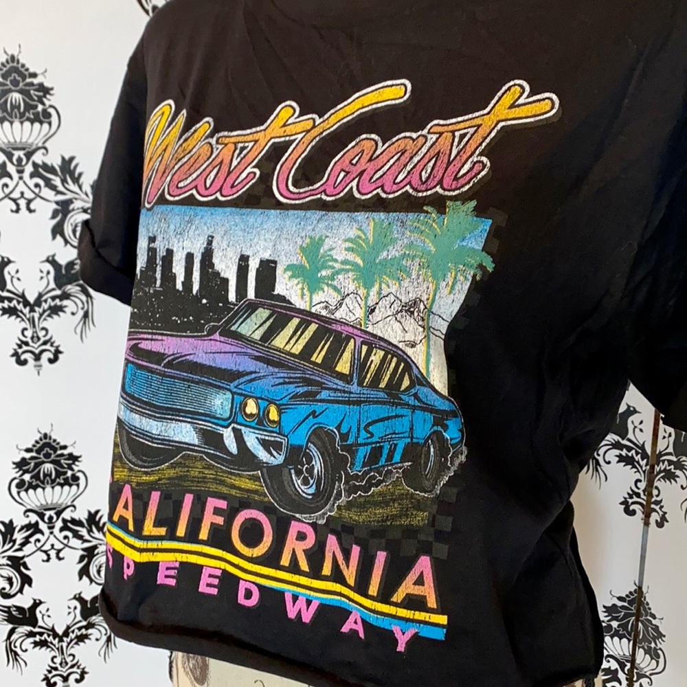 ๐ NWT! West Coast California Crop Top Tee! - Picture 4 of 7